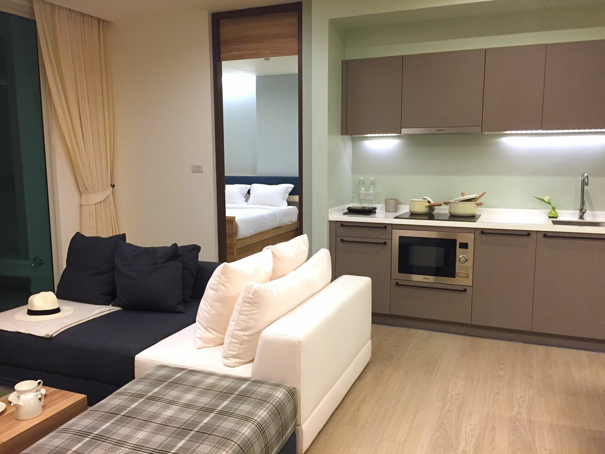 Luxury Beachfront Condo Hua Hin Exterior photo
